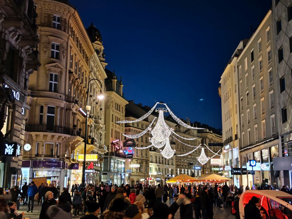 Graben Street (Graben Strasse) - Christmas decorations