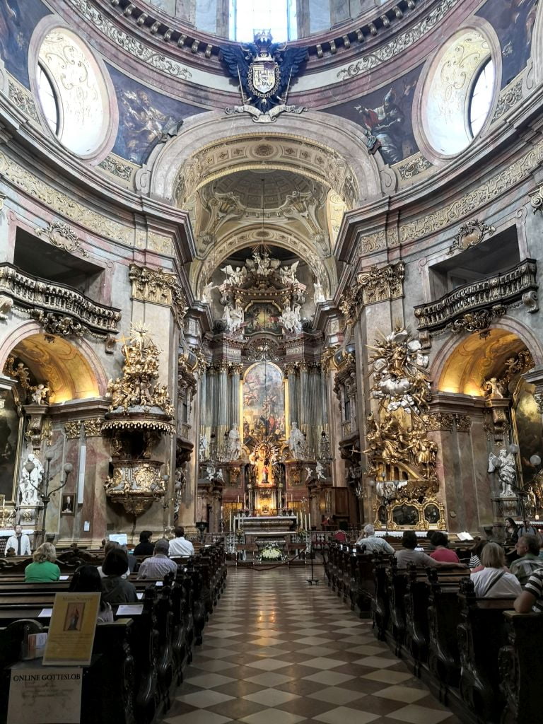 Peterskirche - St. Peter's Church in Vienna - High altar and Pulpit