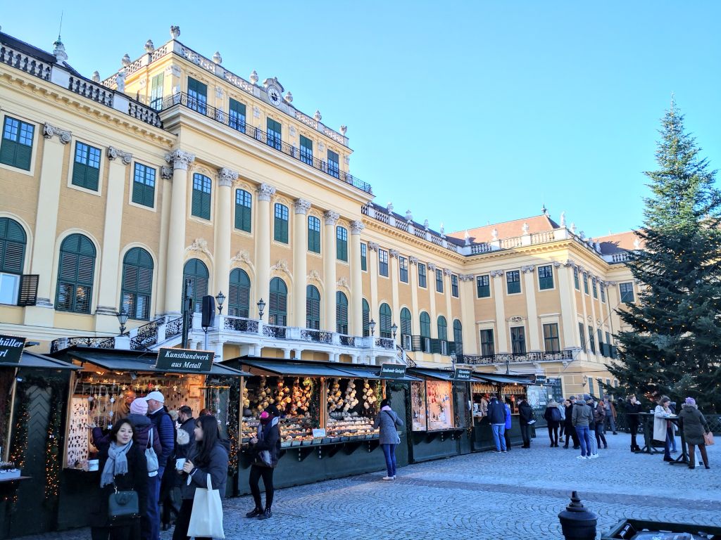 Schönbrunn Christmas Market