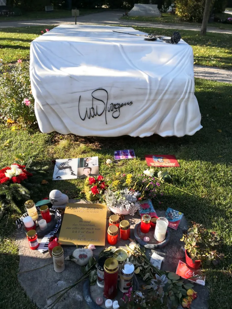 The honorary grave of Udo Jürgens